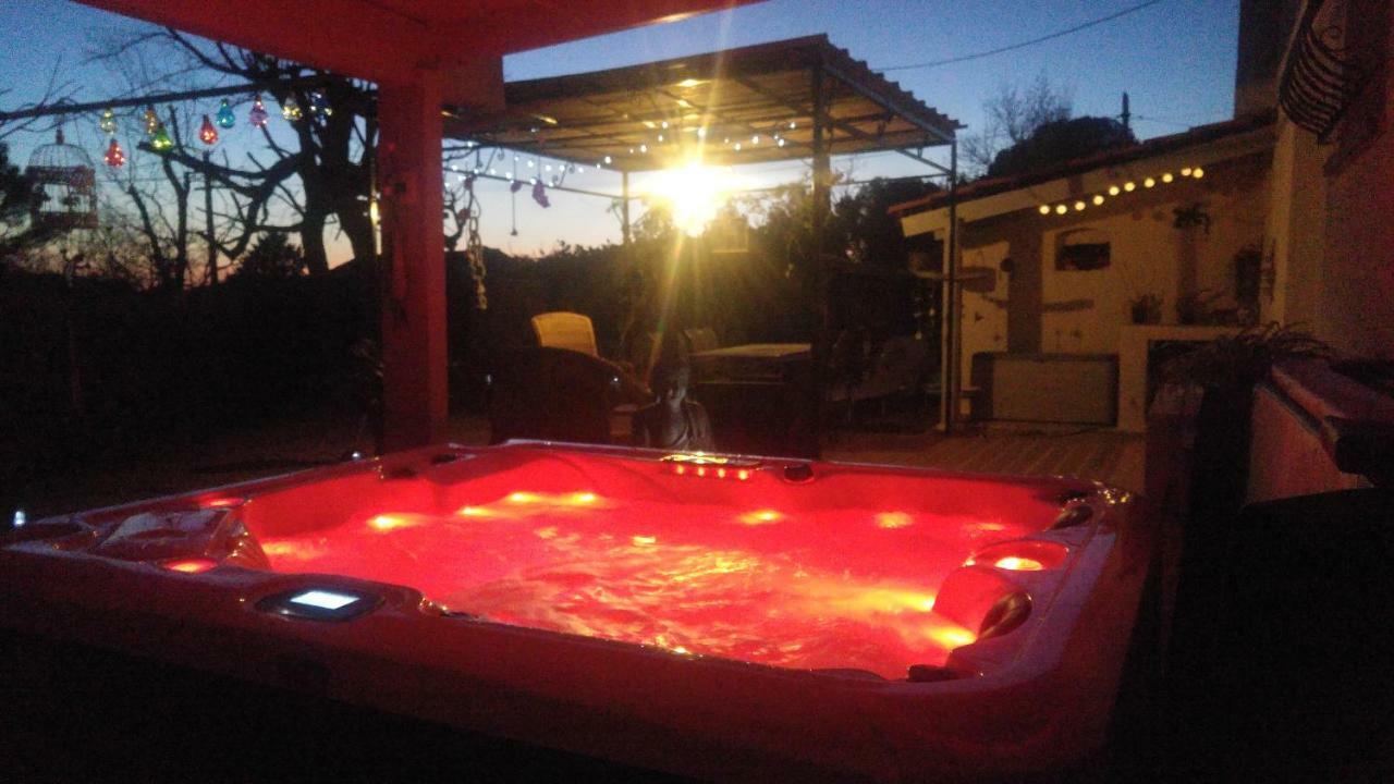 דראגיניאן Gite Lapaz/Jacuzzi Prive/Piscine מראה חיצוני תמונה